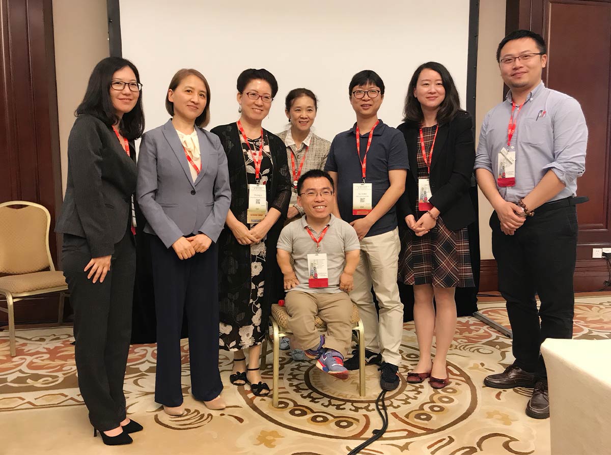 Patients and speakers gather together after a successful forum on the role of patient groups in rare disease therapy development at the 10th DIA China Annual Meeting in Beijing.