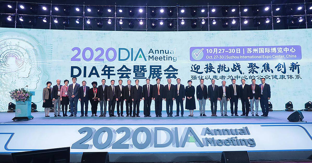 202 DIA Annual Meeting picture of participants up on stage